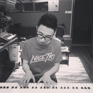 日韩久久av免费
